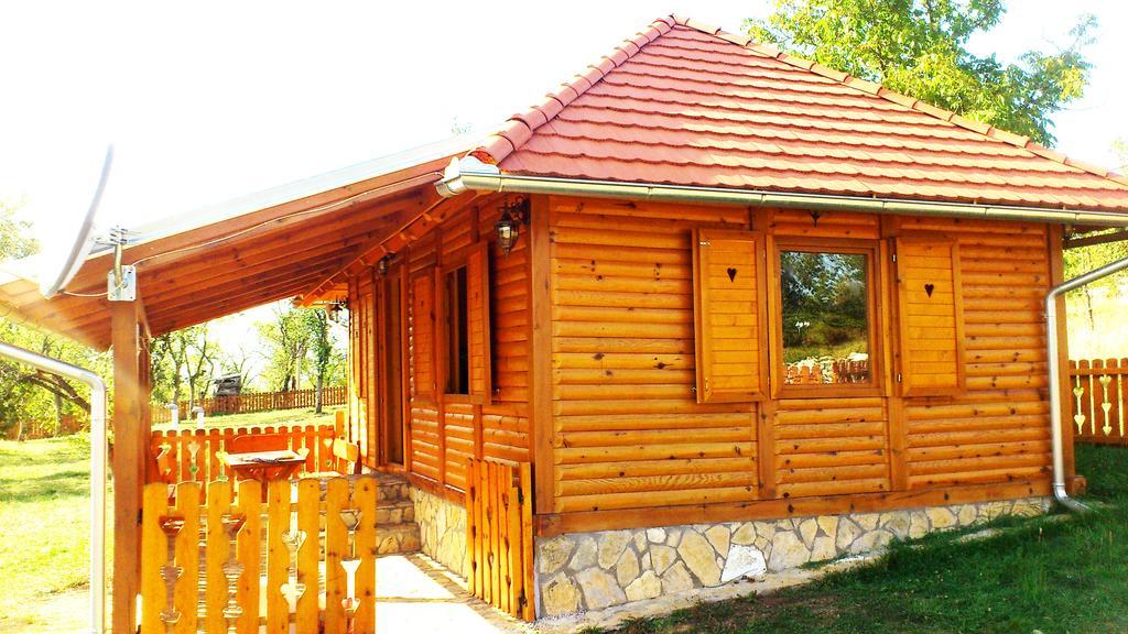 Cottage Awakened Serenity Rozanstvo Exterior foto